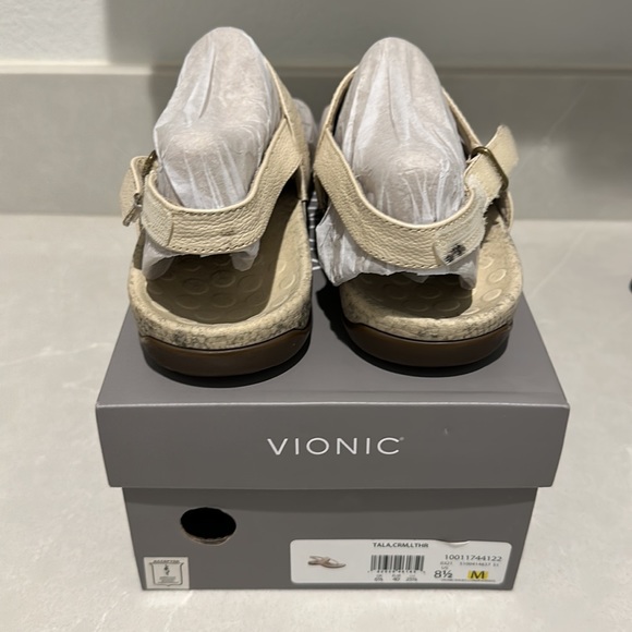 Vionic snakeskin print sandals size 8.5 - Picture 3 of 5